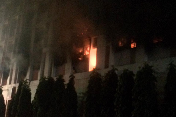 আশুলিয়ার মেডলার অ্যাপারেলসের আগুন নিয়ন্ত্রণে, আহত ২০