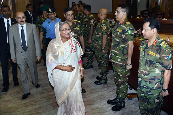 মাঠ পর্যায়ের সাফল্য বিবেচনায় সেনাদের পদোন্নতির আহ্বান প্রধানমন্ত্রীর