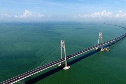 বিশ্বের দীর্ঘতম অত্যাধুনিক সামুদ্রিক ব্রিজ