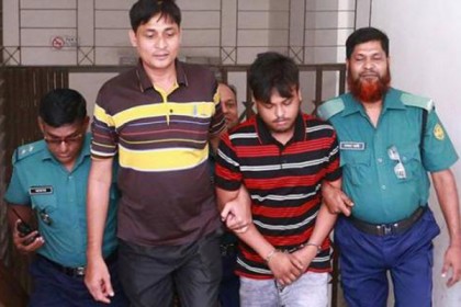 তিন শর্তে মামলা প্রত্যাহার করতে চান সেই তরুণী