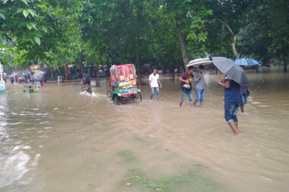 সাত ঘণ্টার বৃষ্টিতে থৈ থৈ রাবি