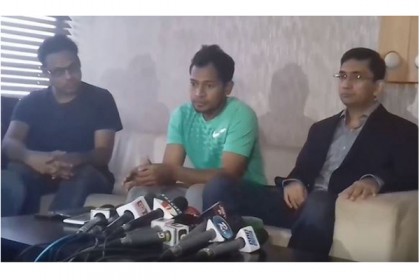 সংবাদ সম্মেলনে কাঁদলেন মুশফিক