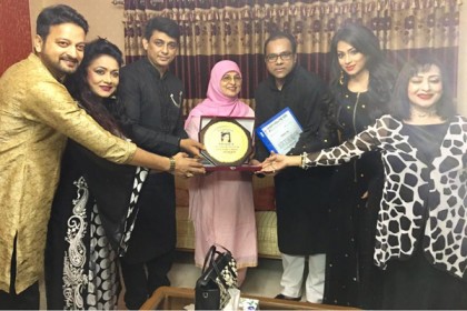 শাবানাকে শিল্পী সমিতির সম্মাননা