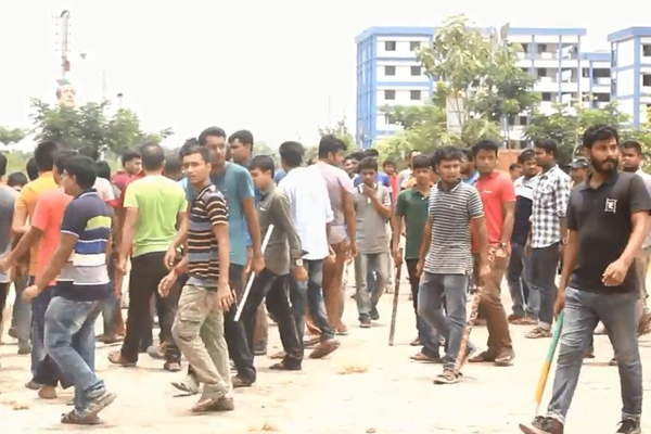 পাবিপ্রবিতে ছাত্রলীগের দুই গ্রুপের সংঘর্ষ, ভাঙচুর