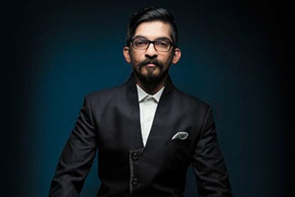 গুগলের চাকরি ছেড়ে শুধু শিঙাড়া বেচেই ৫০ লাখ!