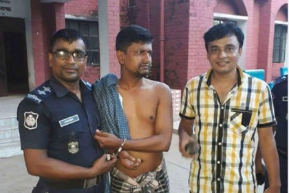 ঠাকুরগাঁওয়ে স্বেচ্ছাসেবক লীগ নেতার খুনি গ্রেফতার