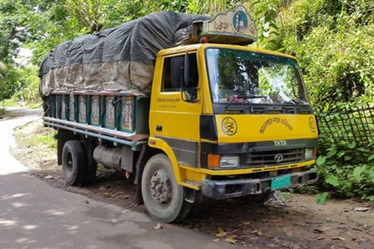 খাগড়াছড়িতে সড়ক দুর্ঘটনায় নিহত ১, আহত ২
