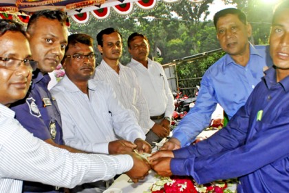 দিনাজপুরে ১০ দিনব্যাপী বৃক্ষমেলার উদ্বোধন