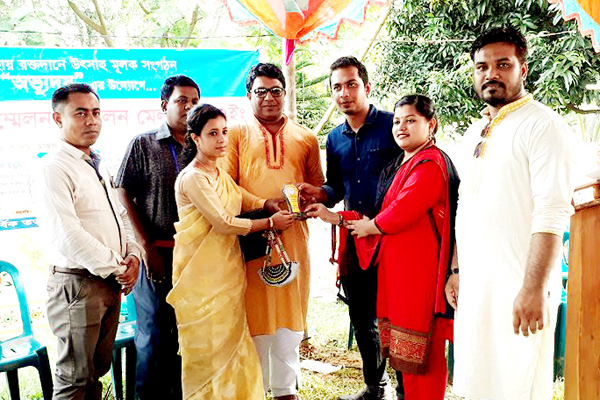 ভালুকায় স্বেচ্ছাসেবী সম্মেলনে মিলনমেলা