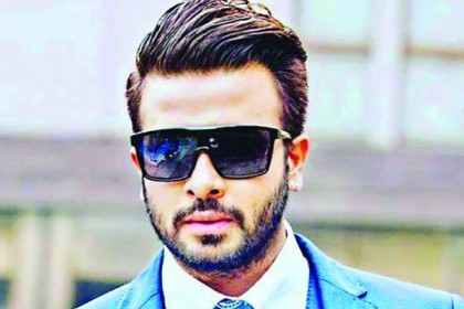 শাপলা মিডিয়ার তিন ছবিতে শাকিবের অভিনয়ে বাধা নেই : হাইকোর্ট