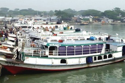 পাটুরিয়া-দৌলতদিয়া রুটে লঞ্চ চলাচল বন্ধ