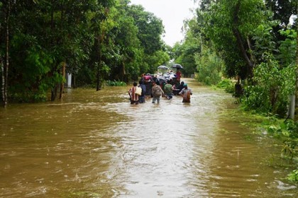 বান্দরবানে তিনদিন ধরে সড়ক যোগাযোগ বিচ্ছিন্ন