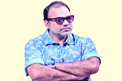 মিশার কণ্ঠে হিন্দি গান, ফেসবুকে ভাইরাল (ভিডিও)
