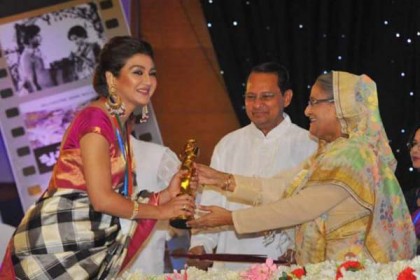 জয়ার দেশপ্রেমের প্রশংসায় প্রধানমন্ত্রী