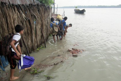 মোরেলগঞ্জে শত শত পরিবার পানিবন্দী