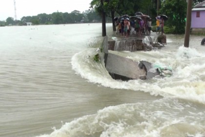 ফেনীর দুই উপজেলার ২৫ গ্রাম প্লাবিত, পানি-খাবারের হাহাকার