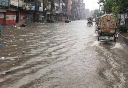 ব্যাংকপাড়া পানির নিচে