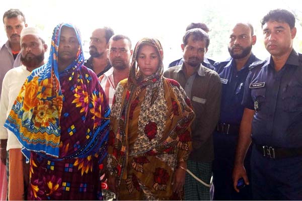 
কলাপাড়ায় সাজাপ্রাপ্ত আসামিসহ ৭জন গ্রেফতার