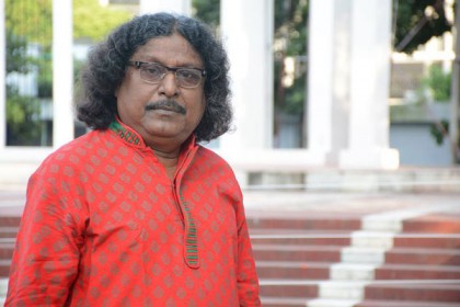 নতুনরূপে ফিরছেন ফকির আলমগীর