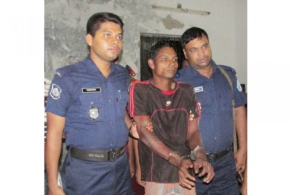 ৩৫ টাকা চুরির অপরাধে মেয়েকে পিটিয়ে হত্যা!