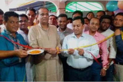 চট্টগ্রামে ৩৪ প্রাথমিক বিদ্যালয়ে 'সততা স্টোর'   