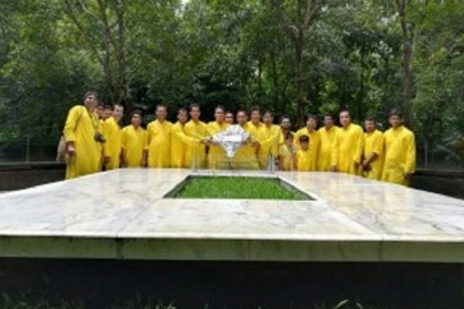 এক ঝাঁক হিমুর হুমায়ূন স্মরণ অনুষ্ঠান 