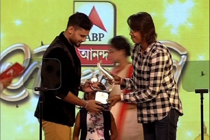 সেরা বাঙালির সম্মাননা পেলেন মাশরাফি