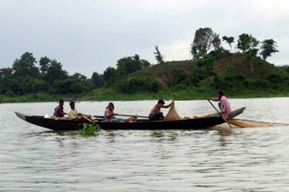 ১লা আগস্ট থেকে কাপ্তাই হ্রদে মাছ শিকারের অনুমতি