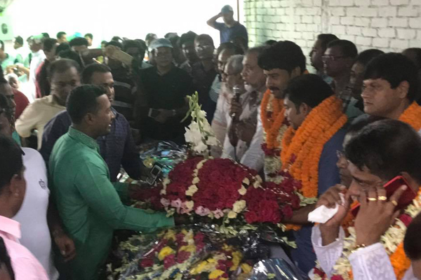 আশুলিয়া থানা যুবলীগের নবগঠিত কমিটিকে সংবর্ধনা