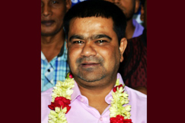 'ধর্ষক' তুফানের ভাই মতিন যুবলীগ থেকে বহিষ্কার 
