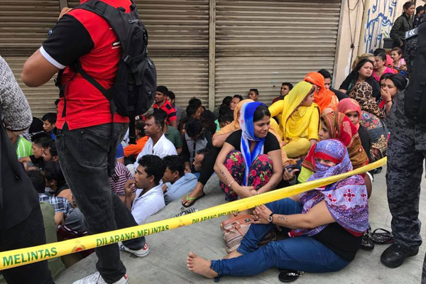 মালয়েশিয়ায় বাংলা মার্কেটে অভিযানে বিপুল সংখ্যাক বাংলাদেশি আটক