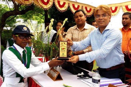 প্রথম ডিজিটাল স্কুলের স্বীকৃতি পেল মাগুরা আদর্শ বালিকা বিদ্যালয়