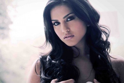 সানি লিওনের 'লজ্জাজনক'  বিজ্ঞাপন নিষিদ্ধ