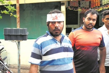 ভারতে এবার পিটুনি খেয়ে হাসপাতালে গরু রক্ষা বাহিনী!