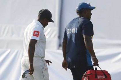 ইনজুরিতে ছিটকে গেলেন হেরাথ
