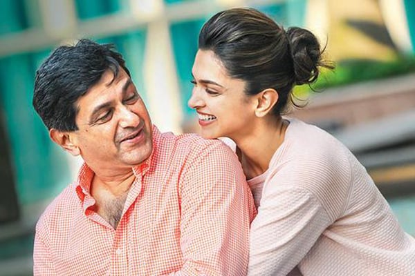 দীপিকাকে নিয়ে লেখা বাবার চিঠি এবার পাঠ্যবইয়ে