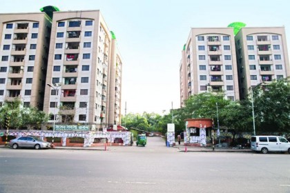পরিচ্ছন্নতাকর্মী চান এমপিরা