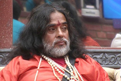 চুরির অভিযোগে গ্রেফতার স্বামী ওম