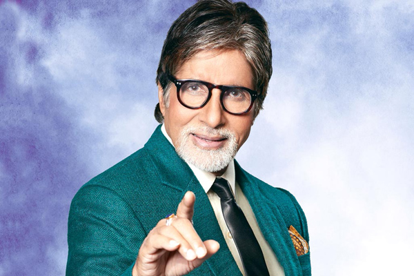 শুটিং করতে গিয়ে পাঁজরে চোট অমিতাভের