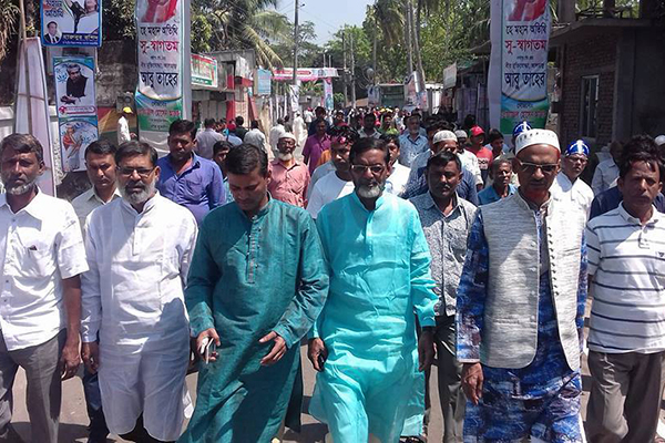 হাতিয়ায় ৬০টি গরু-ছাগল দিয়ে ভোজের আয়োজন
