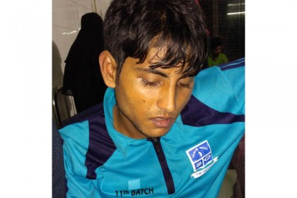 ঢাবিতে শিবির সন্দেহে নিরীহ ছাত্রকে পেটাল ছাত্রলীগ
