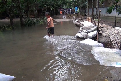 রংপুরে বন্যা পরিস্থিতি ভয়াবহ, দুর্ভোগে নগরবাসী