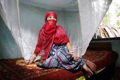 স্ত্রীকে যৌনপল্লিতে বেঁচে দিলেন স্বামী! অতঃপর...