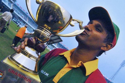 প্রথম টেস্ট ও ওয়ানডে সিরিজ জেতা অধিনায়ক