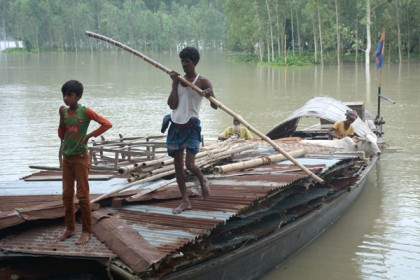 বগুড়ায় যমুনার পানি কমছে, বাড়ছে দুর্ভোগ 