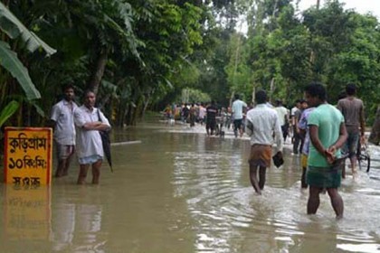 কুড়িগ্রামে বন্যার পানি কমলেও দুর্ভোগ কমেনি