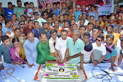 বগুড়ায় স্বেচ্ছাসেবক দলের ৩৭ তম প্রতিষ্ঠাবার্ষিকী পালন