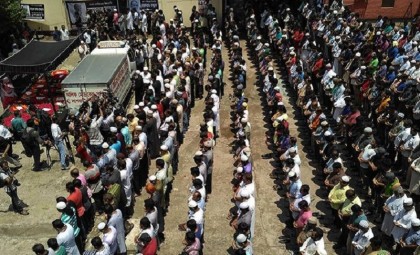 এফডিসিতে রাজ্জাকের জানাজা সম্পন্ন