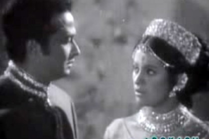 নিজেকে বিলিয়েছেন চলচ্চিত্রের জন্য