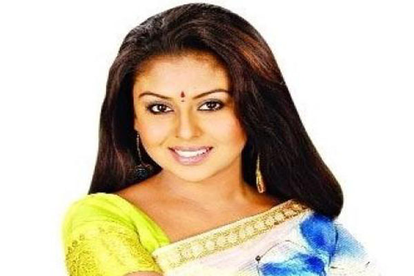 চাঁদনীর 'রহস্যময়' স্ট্যাটাস 